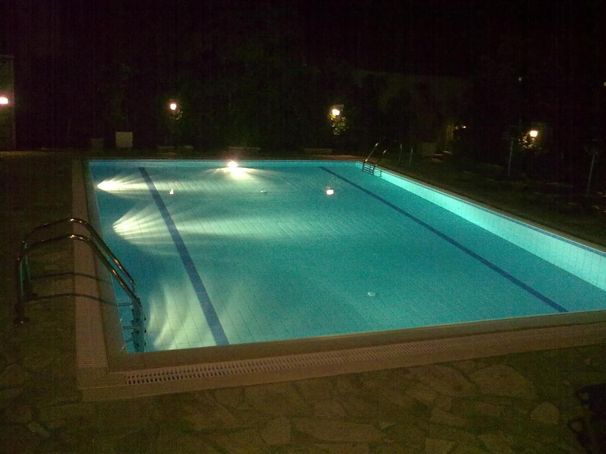 Aparthotel Petros