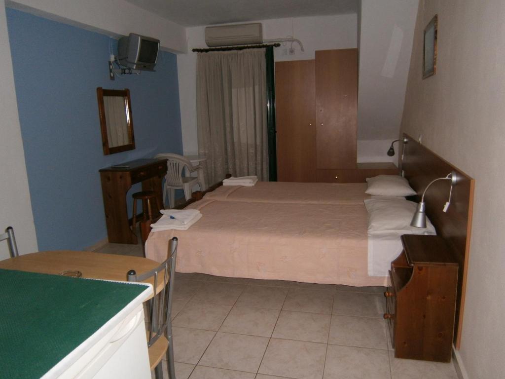 Aparthotel Petros