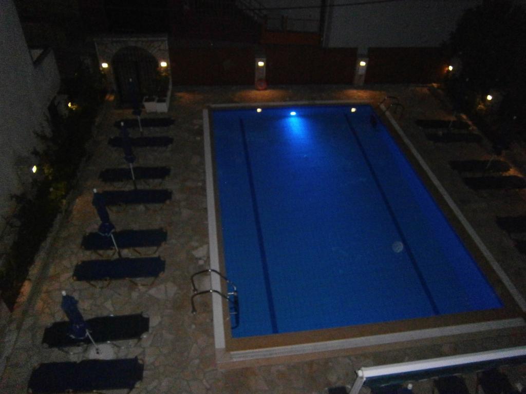 Aparthotel Petros